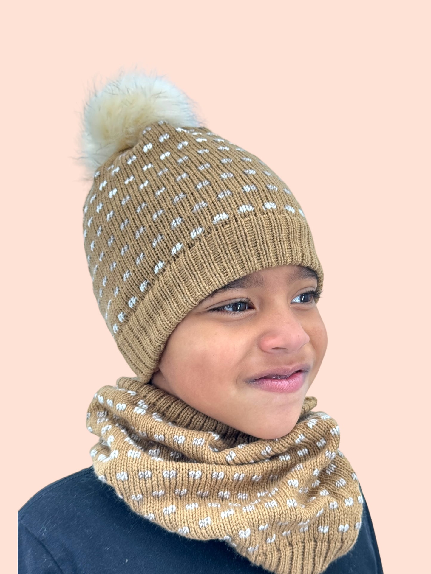 Kids knit hat and cowel set